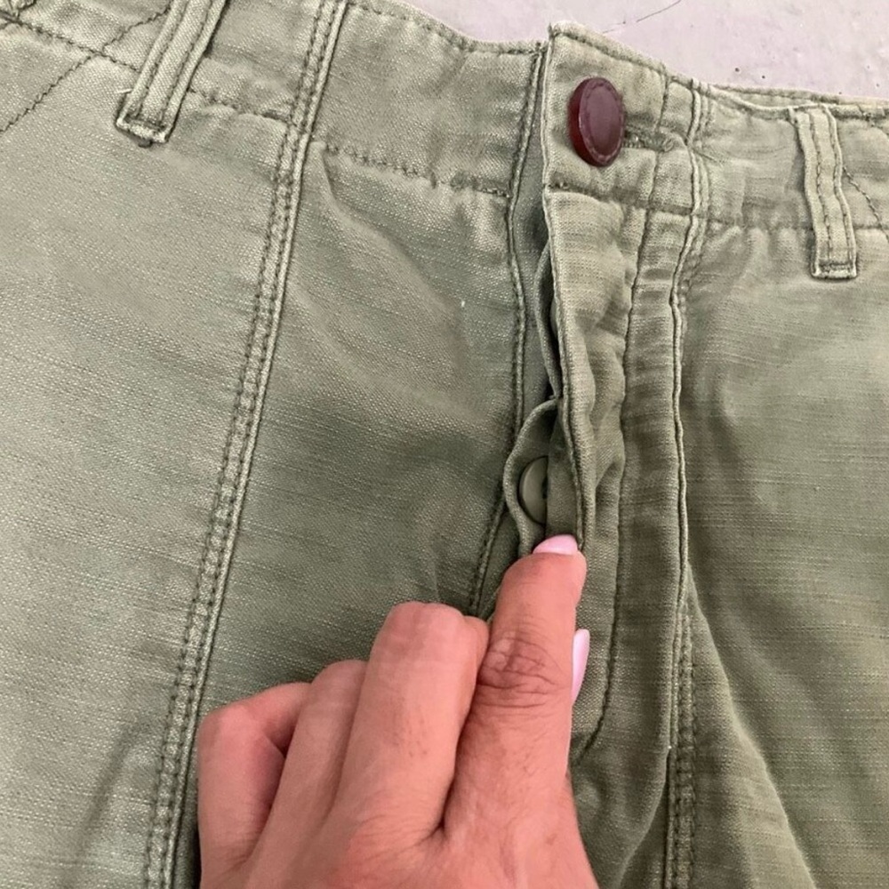Free People Raw & Patched Standoff Short Size 4 Olive Green - Picture 5 of 6